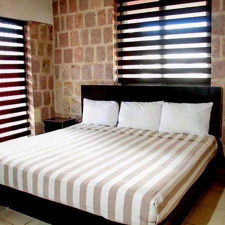 Hotel Casa De Los Dulces S Express มอเรเลีย ภายนอก รูปภาพ