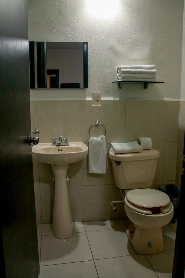 Hotel Casa De Los Dulces S Express มอเรเลีย ภายนอก รูปภาพ