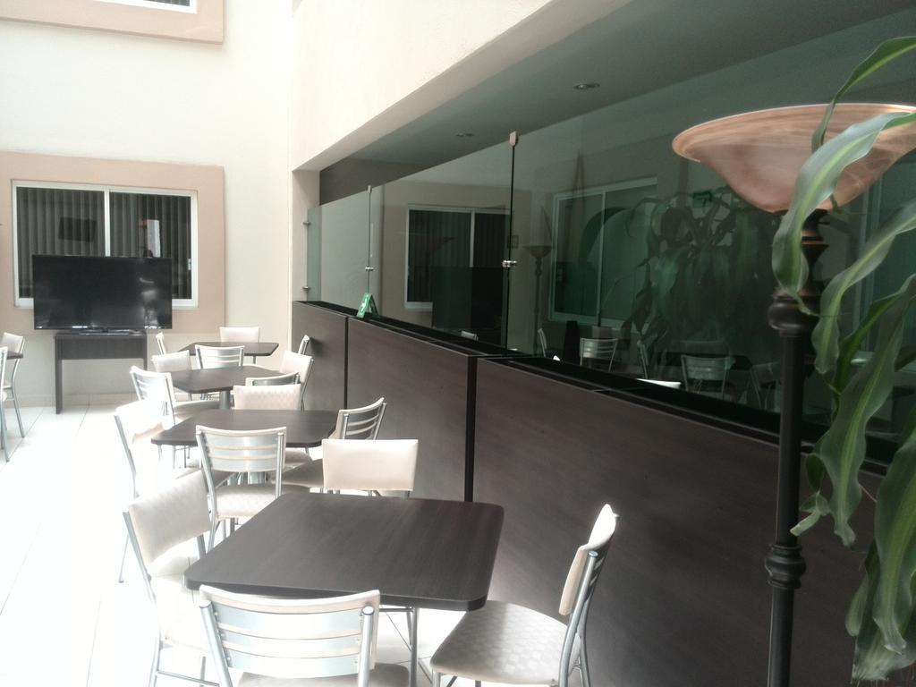 Hotel Casa De Los Dulces S Express มอเรเลีย ภายนอก รูปภาพ